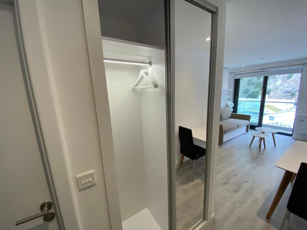 Modern Studio Apartment At The Hub Gibraltar Eksteriør bilde
