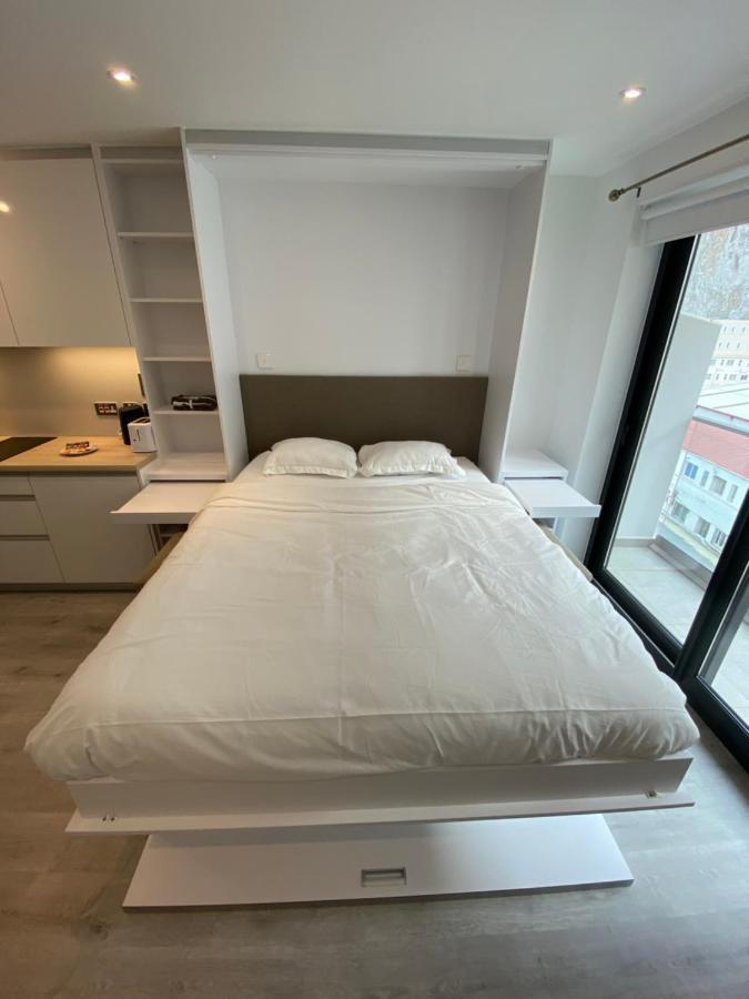 Modern Studio Apartment At The Hub Gibraltar Eksteriør bilde